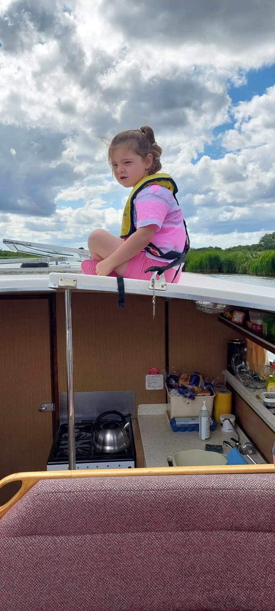 carolcatt64's tweet photo. Norfolk broads had a lovely time with the grandkids 🥰🥰🥰 https://t.co/RO11YuVEyX