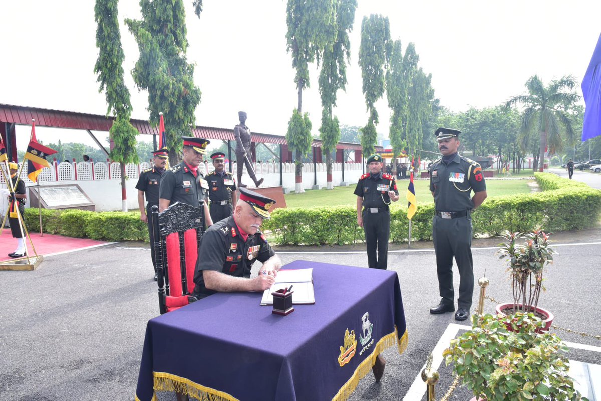 PROdefprayagraj's tweet photo. "Ready to Go"
49 #Agniveers of the #DograRegiment on completion of training will be joining frontline units in the service of the motherland. Transformed beyond imagination. https://t.co/9nctU4x9Ee