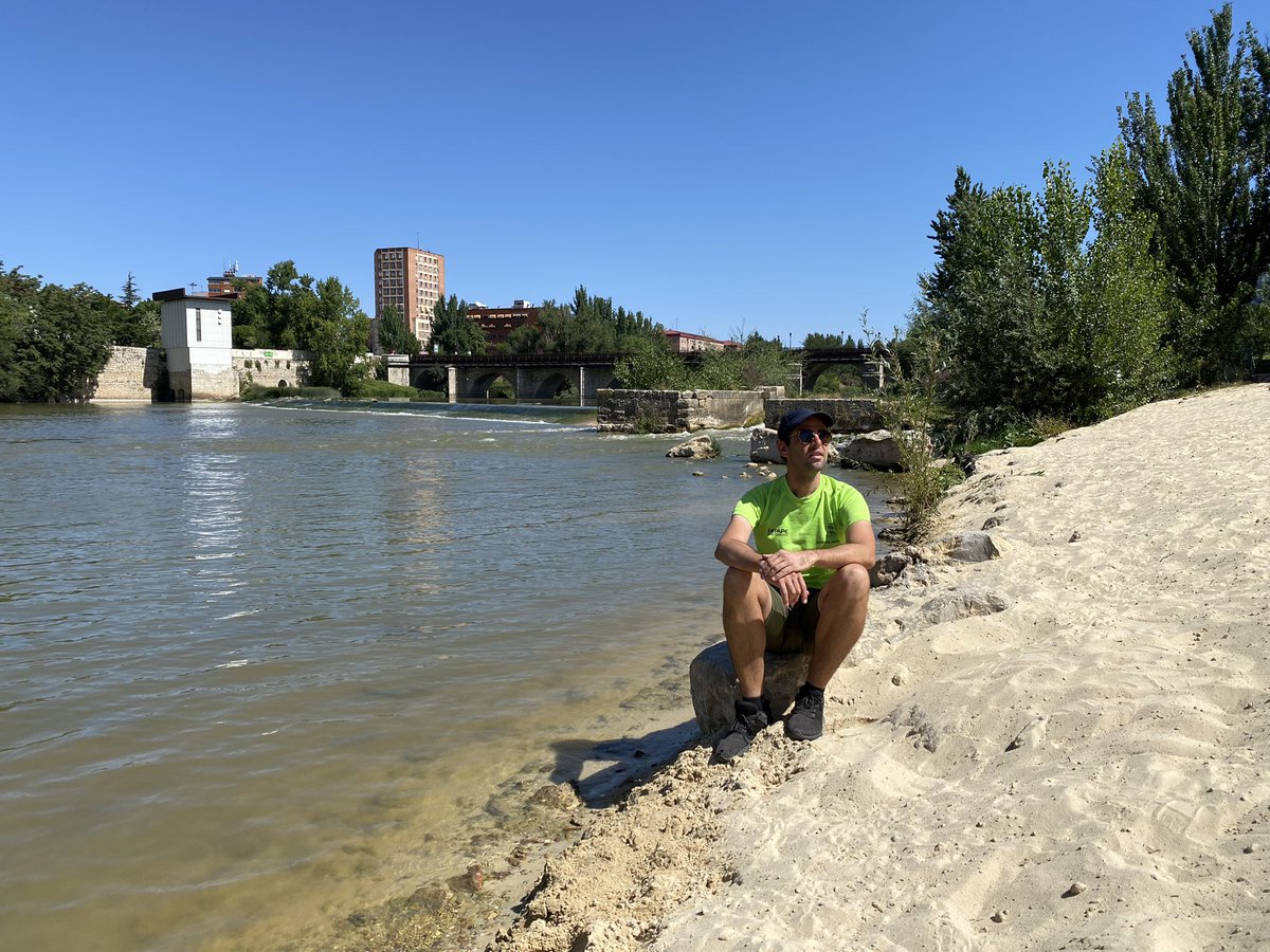 Mon week-end commence pour voir un poto cubain à Valladolid en transportant ses affaires restants car il est demandeur d’asile ! C’est pour ça c’est difficile en France mais facile en Espagne ! J’ai pris des clients BlaBlaCar depuis Orléans avec ma solide Sandero pour 1045 km !