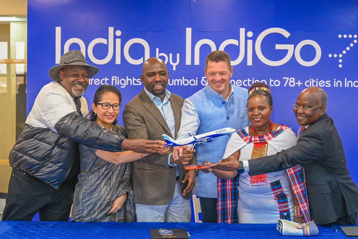 peninah_malonza's tweet photo. This morning, together with CS @TransportKE @kipmurkomen , we received 173 passengers aboard the maiden @IndiGo6E direct flight from Mumbai to Nairobi, marking a significant milestone in the Kenya-India relations.

#MagicalKenya
#WildAdventure https://t.co/LMM1AZoXAO