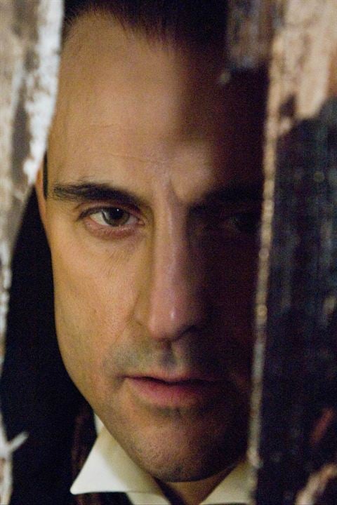 brandiwein1982's tweet image. I just realised #MarkStrong is celebrating his 60th (!! No Way!!) birthday today!
He's fantastic in #TinkerTailorSoldierSpy, his Merlin is one of the best things about #Kingsman and his Blackwood in #SherlockHolmes is inspiring.
Plus... he's definitely part of the #CrazyEyesClub!