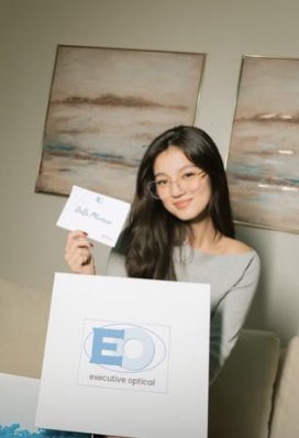 outrodb's tweet photo. her in specs >>> 

yay! #BelleMariano for EO 🫶🏻 https://t.co/SVSYIEHQus