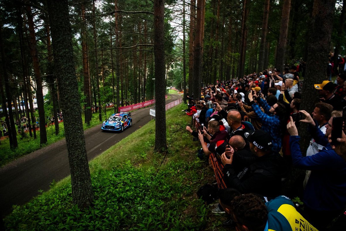 PL_Loubet's tweet photo. Despite opening road and tough conditions, pace was good this morning 👌🏼

#WRC #RallyFInland #SectoRallyFinland #AEC #AEC_racing_team #MSport #MSporters #FordPerformance #RedBullMotorsports #redBullFrance #GivesYouWings #Depann2000 #GroupeRose #Jige #DIEnvironnement #FFSA #Bell https://t.co/oJk6Klja3D