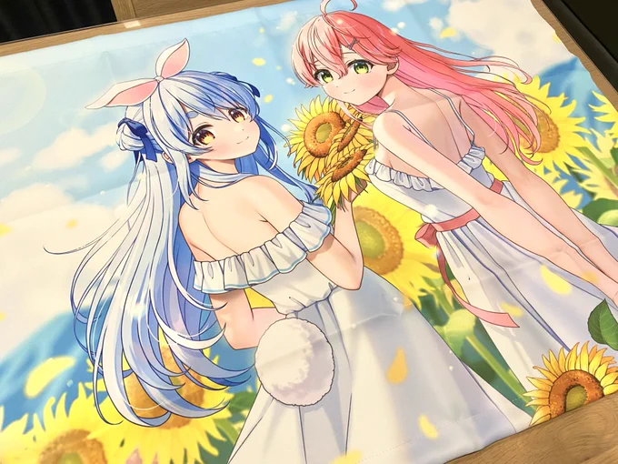 タペストリーの試作!到着しました! 少し色味等調整して制作をお願いしたいと思います!印刷も綺麗ですっごい可愛い