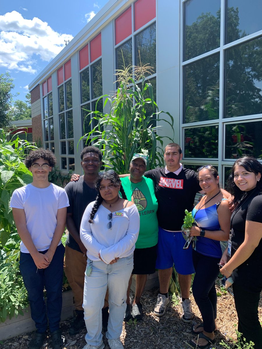 LandToLearn's tweet photo. The Newburgh Radicle Roots crew was very happy to welcome Karina, the  Employment Services Youth Coordinator for Orange County Youth Bureau. We cherish our partnership with the Youth Bureau for helping us hire such amazing teens from our community to work with us each summer. https://t.co/RhbWqkV5dp