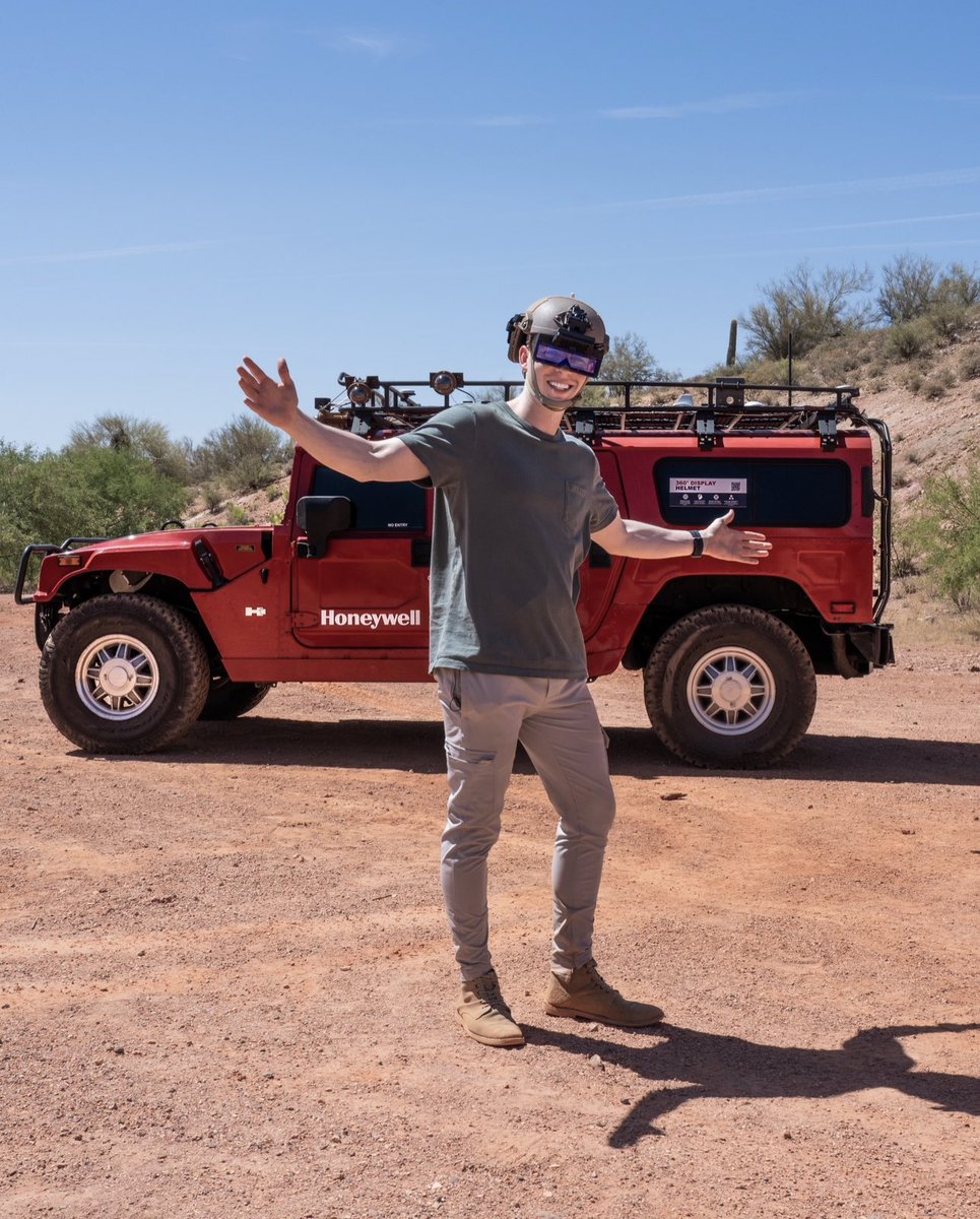 sameckholm's tweet photo. I had the opportunity to test out the @Honeywell_Aero 360 Display, a headset that lets you drive without any windows. 

This new technology could change the game for how vehicles are operated, especially in the military and other demanding industries that require workers to maneuver through rugged or low-visibility terrain. 

Full video on my experience at the link below!

https://t.co/WCsfU6pusM
