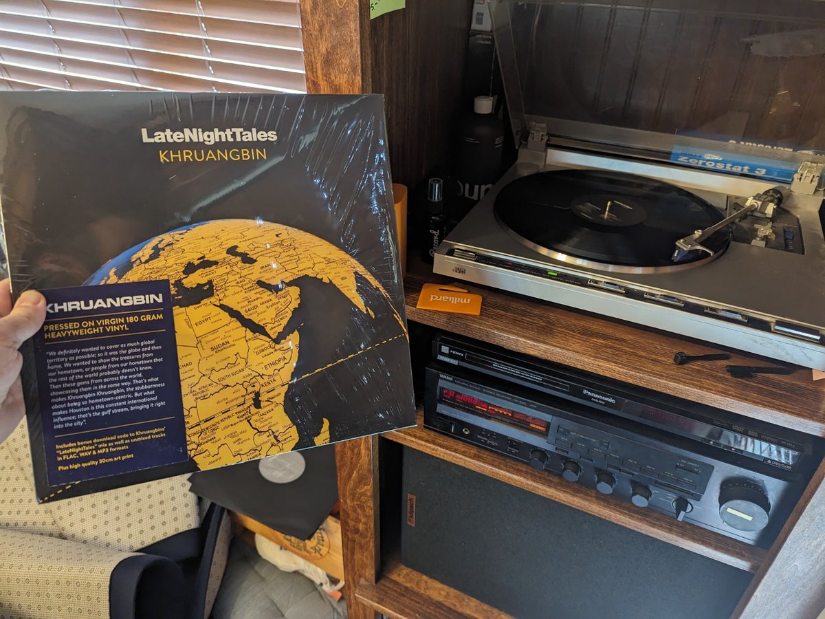 skibit's tweet photo. Saturday morning vinyl with @Khruangbin https://t.co/iTSBtumAXV