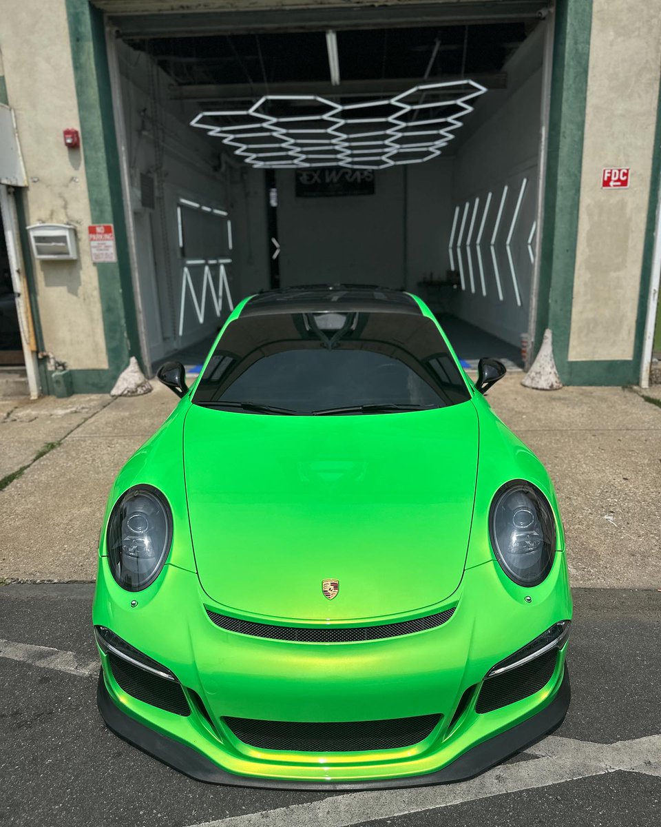 ⚡𝙁𝙚𝙚𝙡 𝙩𝙝𝙚 𝙫𝙞𝙗𝙧𝙖𝙣𝙩 𝙚𝙘𝙝𝙤⚡ Fresh Porschein