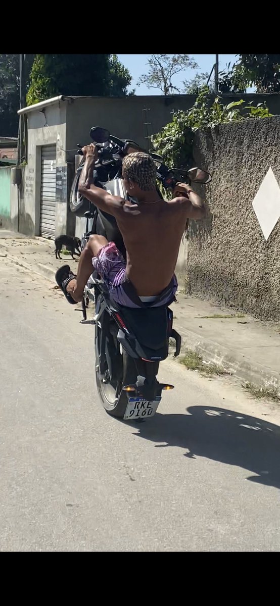 entonivinte2's tweet photo. Tw das boas 🇳🇬🚩🚀🚀 https://t.co/3zvxsYUybc