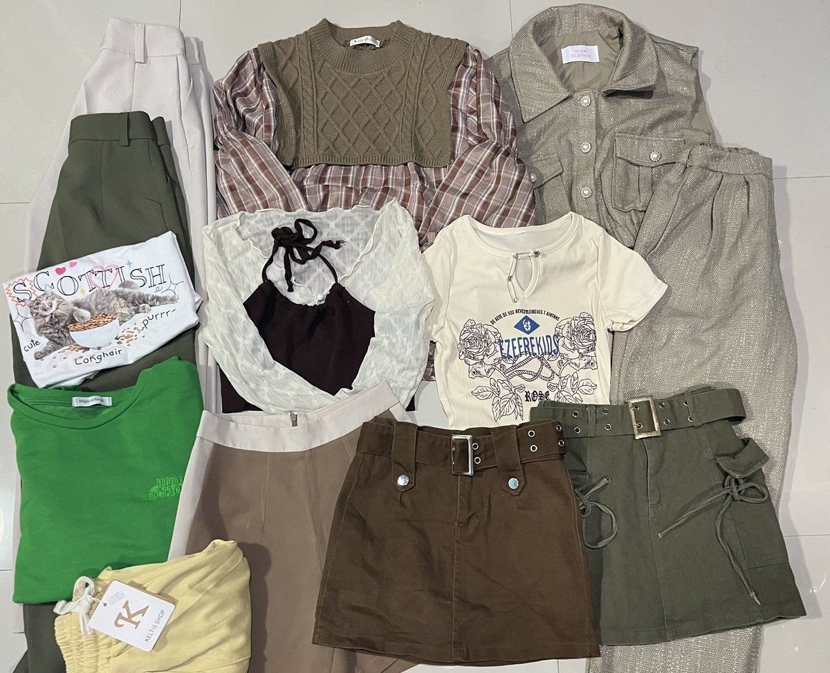 nonkoy09's tweet photo. 🧺 ส่งต่อเสื้อผ้า มีมากกว่าในรูป 🙌🏻
ค่าส่ง 45฿ รี+ฟอลลด 5฿  

#เสื้อผ้ามือสองสภาพดี #ส่งต่อเสื้อผ้ามือสอง #เสื��อผ้ามือ2 #เสื้อผ้า #ส่งต่อ #เสื้อผ้ามือสอง #เสื้อผ้ามือสองราคาถูก #โล๊ะตู้  #โล๊ะตู้เสื้อผ้า #ส่งต่อเสื้อผ้า  #ส่งต่อเสื้อผ้ามือ2 #vghbkk #vghbkkมือสอง https://t.co/oNyfnfrrtG