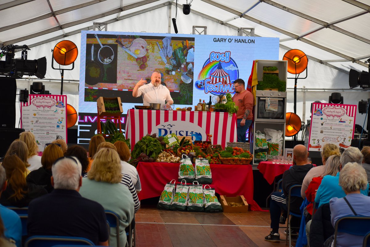 RushTourism's tweet photo. A fantastic afternoon for the first Rush Food Festival with @gazzachef cooking with Fingal's Finest produce and the best spud in Ireland Rush Queens🥔😉 https://t.co/UiXUgdLdny