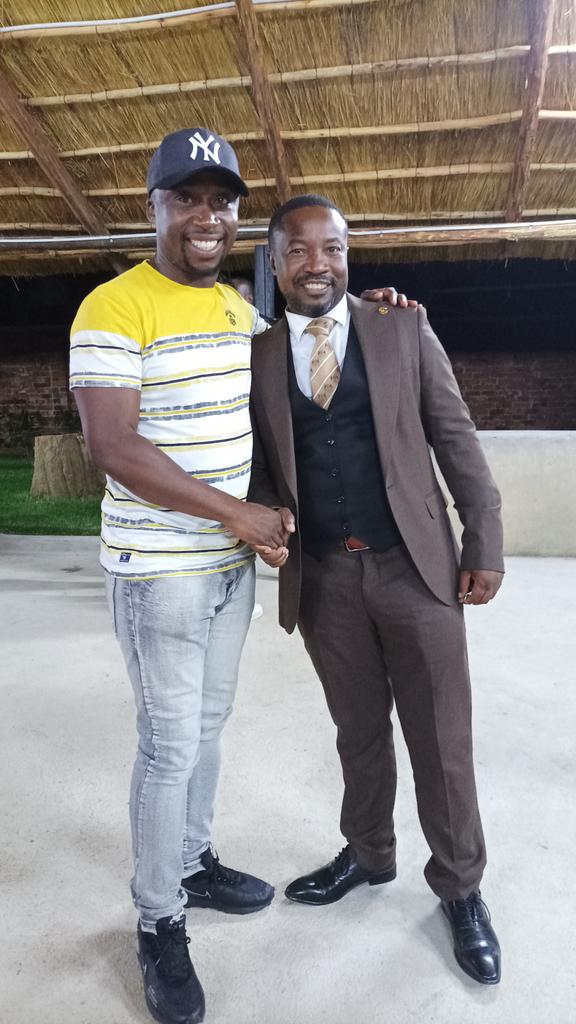 ManyengaStan's tweet photo. Youthful Leaders under the capable leadership of President Nelson Chamisa @nelsonchamisa . Sometime early this year, I was interacting with the Mayor @JMafume at @Cde_Ostallos birthday celebration.

#TeamMaNyaMa
#4Everyone https://t.co/Ed9qd31jiN