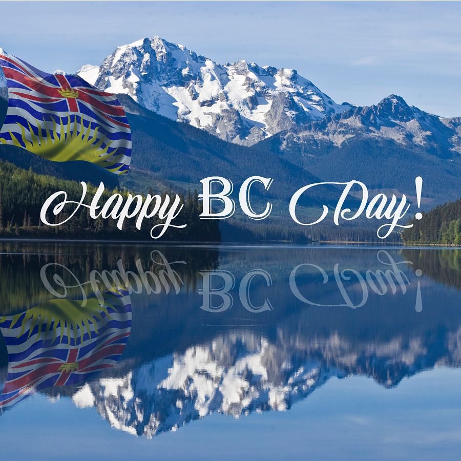 bouchardproject's tweet photo. Wishes for a safe and fun weekend from our BPWood family 😎 https://t.co/GsLQdol1gt