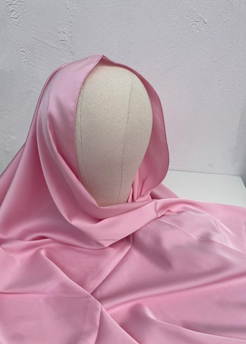 Melywel_'s tweet photo. Trouvez le hijab qui vous fera rayonner, où que vous soyez avec https://t.co/2tPTcbtWl6 ( @hijabs.place sur insta) https://t.co/em28ues9Tl
