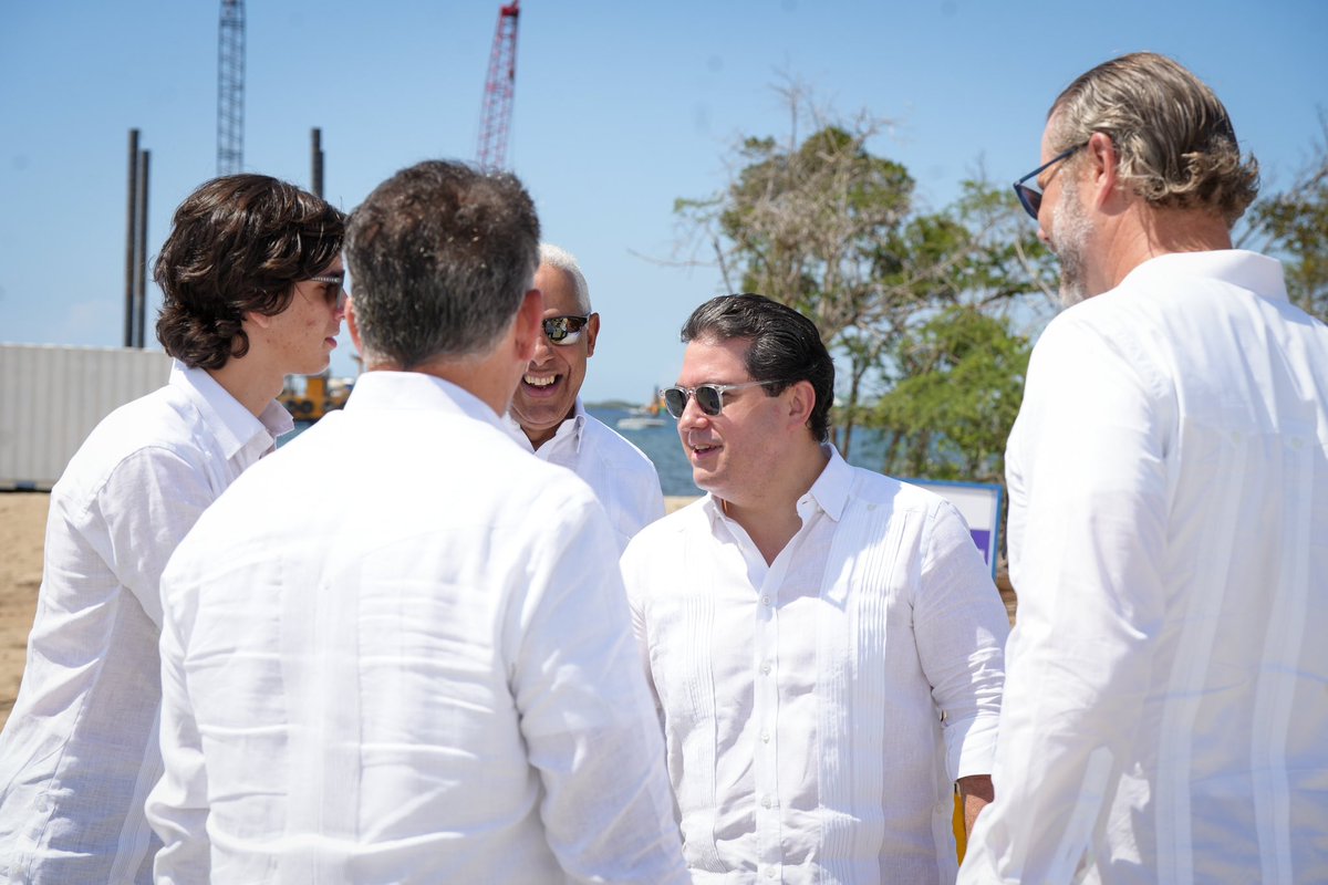 cpmsprd's tweet photo. Este encuentro fue con el objetivo de conocer los avances del muelle a gas natural de Energía 2000, en el Puerto de Manzanillo. https://t.co/kNFUoaYarR
