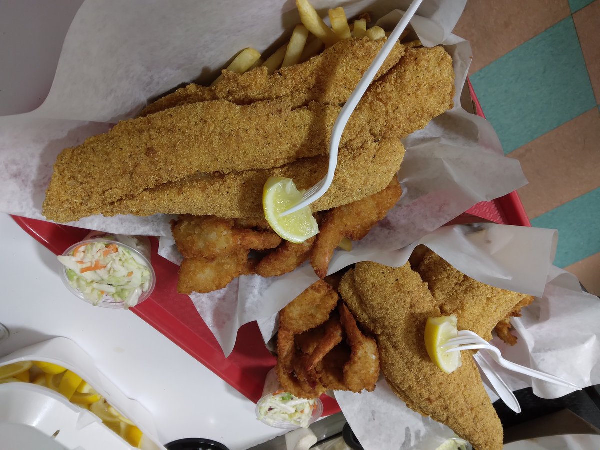 ShrimpNStuff's tweet photo. Savor the sea's finest flavors! 🌊

#shrimpnstuff #galvestonfoodie #galvestoneats #Galveston #freshseafood #texas #beach #houston #galvestonisland #galvestonbeach #galvestontx https://t.co/MjjwdubRef
