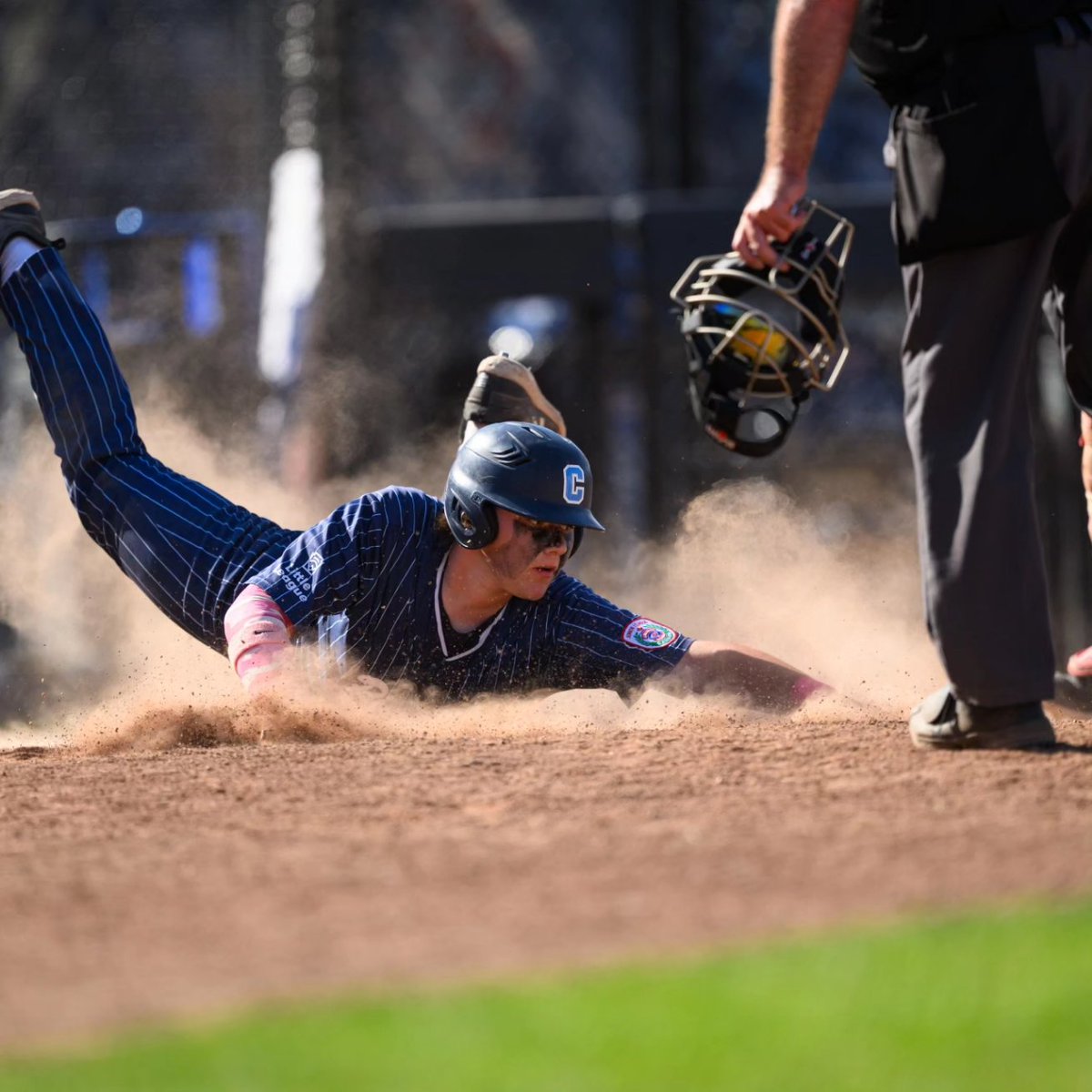 JrLLCanadians's tweet photo. Teams are working hard for the Championship to move on to the JLL World Series here at the 2023 JLLCC! 

Current standings, Game Overviews and Schedules, Teams and Photos: https://t.co/1c8XfCeyCB

📸 @YQLSports

🎥 @HomeTeam_Live

#JLLCC #JuniorLittleLeague #LittleLeague #YQL https://t.co/uEX8MuAw8p