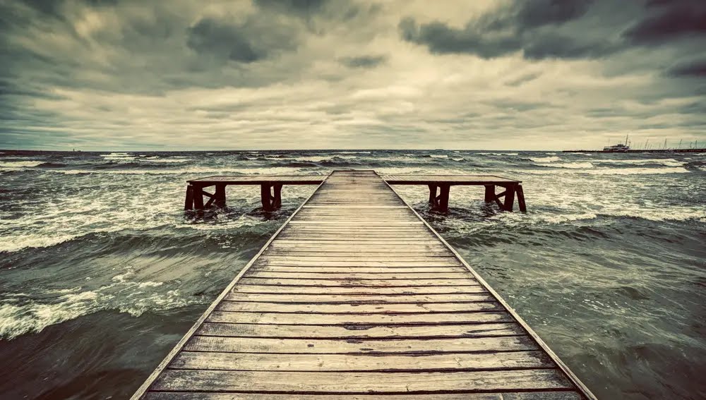 laboladecris's tweet photo. “POR LA BLANDA ARENA QUE LAME EL MAR
SU PEQUEÑA HUELLA NO VUELVE MÁS.”

Así empieza la canción de Mercedes Sosa sobre la poetisa argentina Alfonsina Storni...

¿Sabías que su muerte no fue tal y como la conocemos?

Veámoslo en este HILO de #CancionesQueCuentanHistorias

(1) https://t.co/fnfQde9UYn
