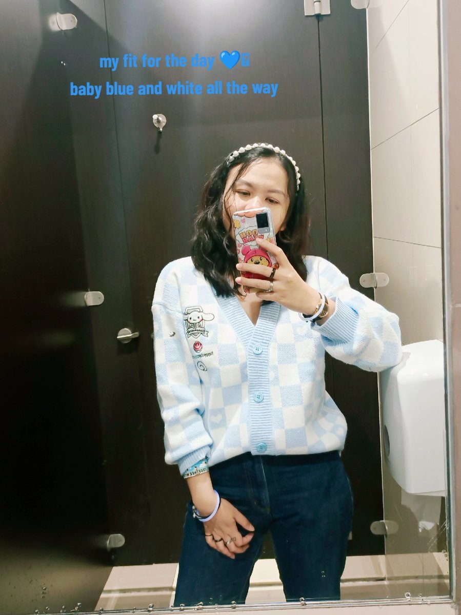 ariessaFaustian's tweet photo. had the happiest day of my life gathering together with Melody 💙💙 thank you for having me and being an overall awesome family!!

✨ TogetherWithMelody4.0 ✨

definitely the best decision ever 🥰

#TogetherWithMelody
#melodyBTOB https://t.co/xbTwIS04Ii