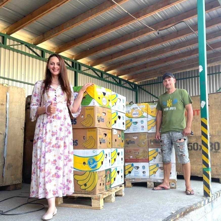 Katya_Sukhanova's tweet photo. We are grateful to the Netherlands 🇳🇱🤝🇺🇦 for help, in particular to org. Fast Lane Ukraine and https://t.co/vuDXmlsmMM , all those people who help Ukraine❤️. We received 20 boxes of hygiene products and food for people in need.
Together we will win ✊!
https://t.co/Zk7OLxnU0o https://t.co/On3v4uf4v8