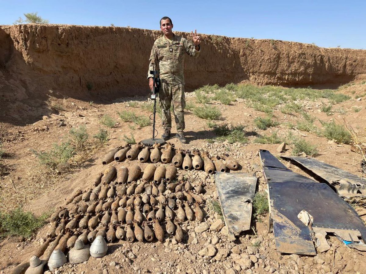 warmediateam's tweet photo. 🔴#Urgent
33rd Brigade of  #Popular_Mobilization
Through a joint security operation with security forces, the Brigade was able to find a stack of a number of #military projectiles and gear belonging to the terrorist #ISIS in the village of Bouglain, south of #Nineveh. https://t.co/CM1I8HWBta