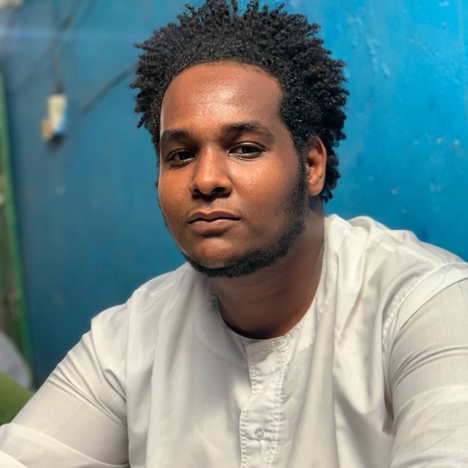 KomarOmar10's tweet photo. #NewProfilePic https://t.co/CfOQtoeIxU