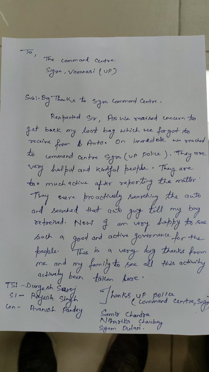 SamirChandraa's tweet photo. A Big Thanks to @varanasipolice @Uppolice for retrieving back my lost bag which I lost in an auto.
Feeling proud of such a good governance and gesture shown.

Thanks to TSI- Durgesh Saroj, SI- Rajesh Singh, Cons- Avanish Pandey https://t.co/pJTsm7freY