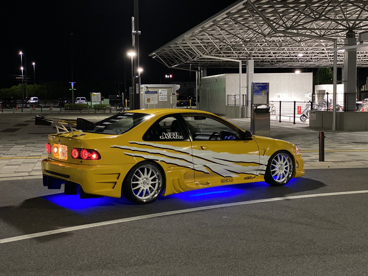 Yoshi2_ej1's tweet photo. スポコンやり始めて約2年目にしてようやくバイナルインストールしました！
あとはリアフェンダーのアーチ・プレスライン変更
Fバンパーをウェーバーに変更
ボンネットを黒からボディ同色へ
ホイールはwork 戦に変えました🙆‍♂️ https://t.co/F5cF7XHGqr