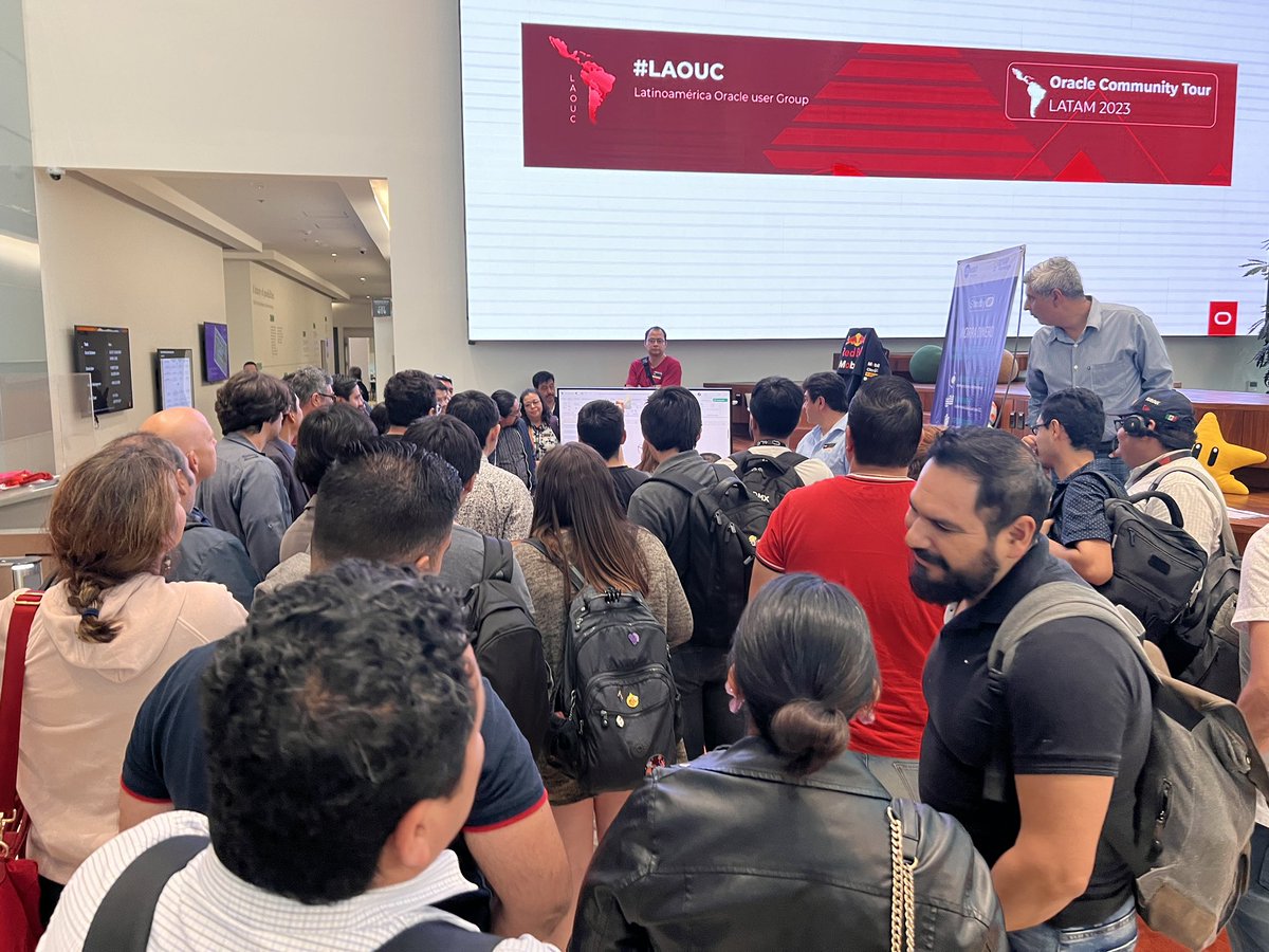 sandeshr's tweet photo. A good session talking performance tuning and #OracleAhF at  #Guadalajara #LatamTour2023 #Mexico @laouc @ramirogz @OracleDatabase @oracleace @oracleugs @Oracle @oramexico https://t.co/nxfzUM13SE