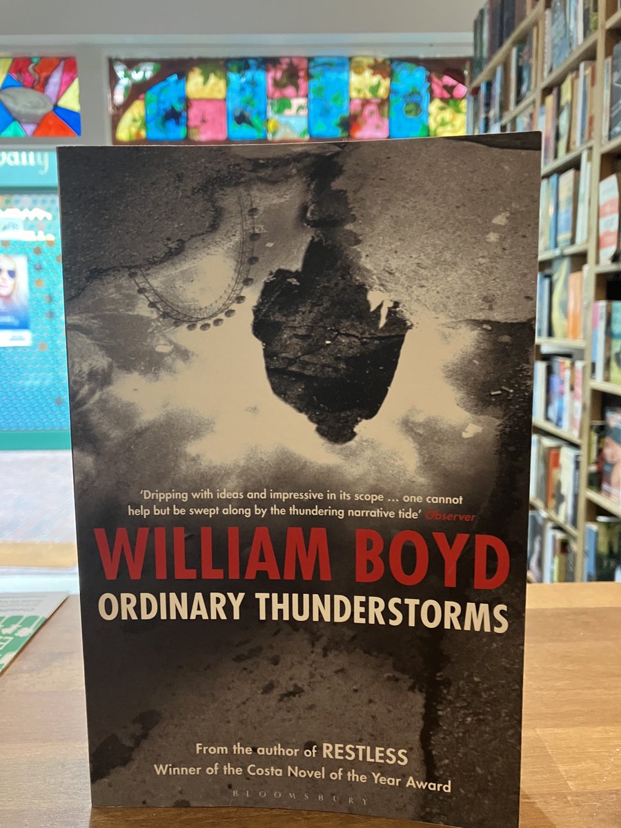 GreenHouseB00ks's tweet photo. #Greatbooks here from #WilliamBoyd #weatherland #OrdinaryThunderstorms #england,england #JulianBarnes #WilliamBoyd #AlexandraHarris #costaaward #guardianfirstbookaward all £5 each plus £2 plus p & p https://t.co/lTJFVamnYY