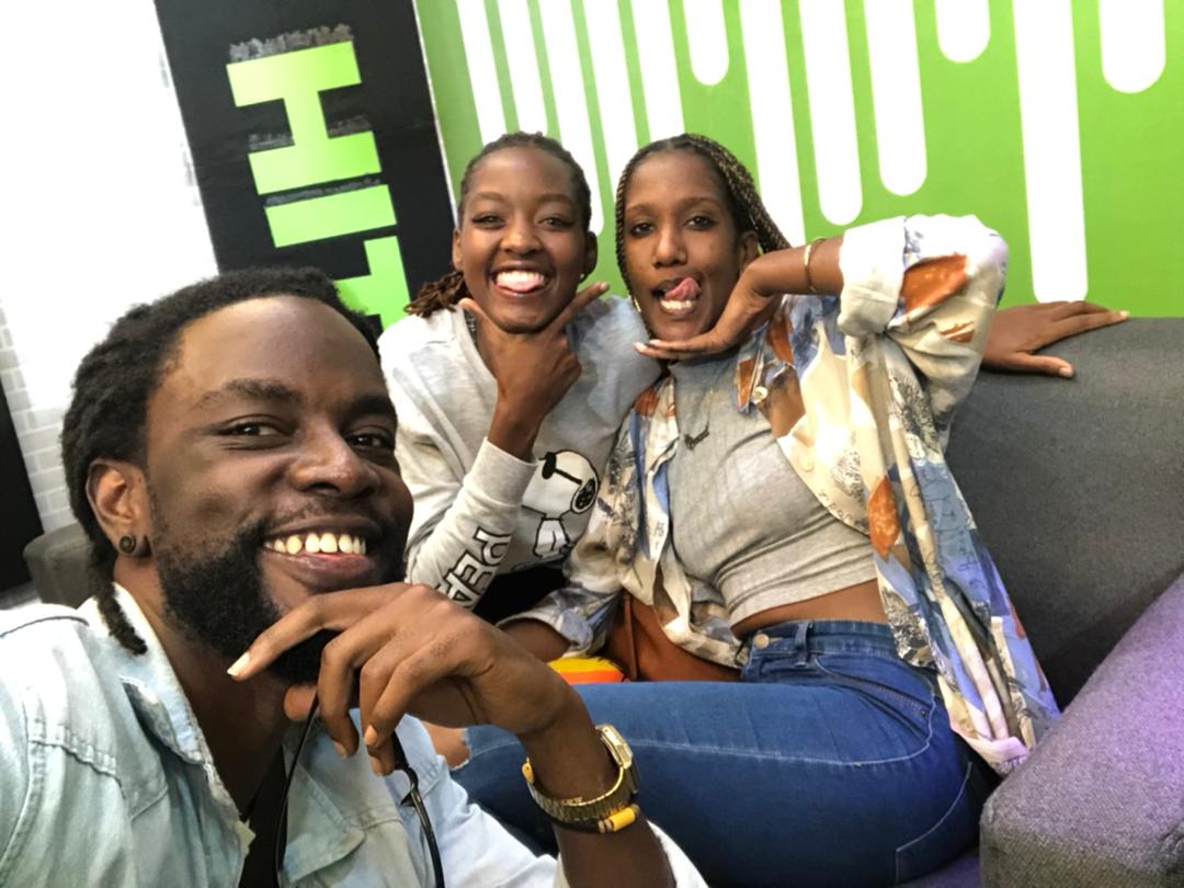 MrBigyemano's tweet photo. It was a whole pareee on #NextClubHouse last night with my bois @klouddipo256 &amp; @WanaBENja hosted by the homies @jokwizklean &amp; @deejaybugy making the #Lokation #SHAKE  🥳👹 https://t.co/nfNwrHQNEL