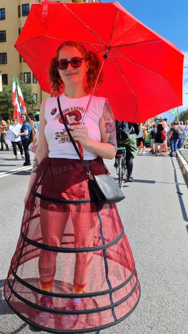 HAPPY PRIDE! 🏳️&zwj;🌈  @RedUmbrellaSwe is number 147 in Stockholm Pride Parade. Come join us! 💪🥳🤩❤️ https://t<a class="tags" target="_blank" title="On Twitter" href="/?out=eyJ0eXAiOiJKV1QiLCJhbGciOiJIUzUxMiJ9.eyJpYXQiOjE3MjQ0MDg5MzYsImlzcyI6InR3cG9ybnN0YXJzLmNvbSIsIm5iZiI6MTcyNDQwODkzNiwiZXhwIjoxNzU1OTQ0OTM2LCJyZWRpcmVjdF91cmwiOiJodHRwczovL3R3aXR0ZXIuY29tL1JlZFVtYnJlbGxhU3dlIn0.xr42MTfZVJYvirtKJM-_e-PxDB-8yTdof8Pgw3uhzxgeLoO9bvHNTiglPAslO31O980jc8Chl4H86VN0zvNmCg">@RedUmbrellaSwe</a>