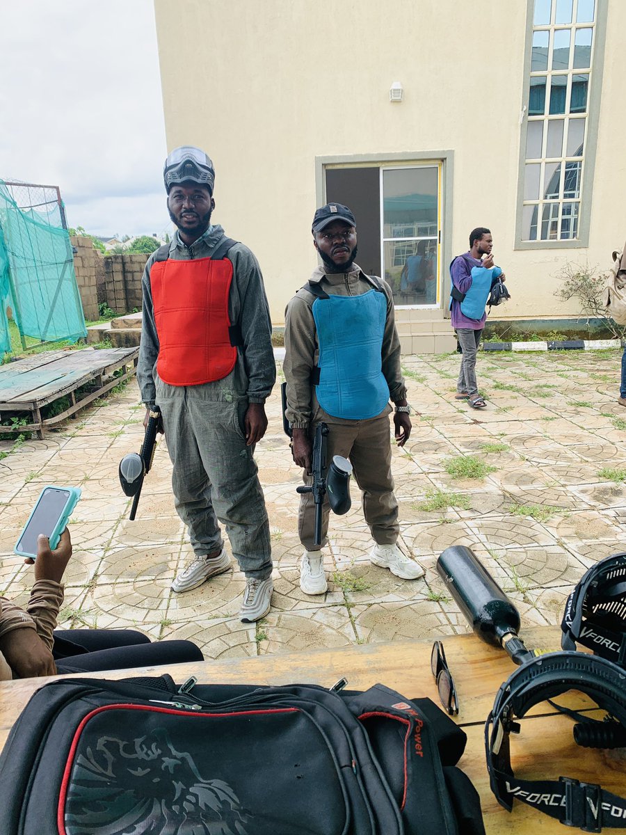 Amar_M_Tukur's tweet photo. Paint balling day 🎨🎨🔫🔫

@Targetarenajos https://t.co/PChyErZJ7R