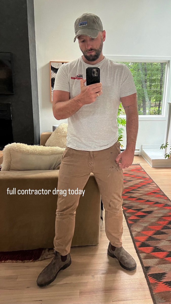 MenAgainstUggs's tweet photo. 👷 https://t.co/hWEuOPrVh4