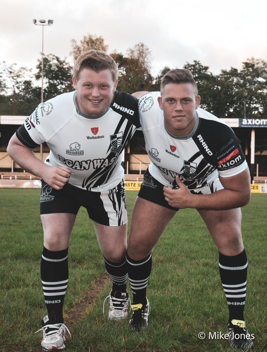 replay_images's tweet photo. Looking Forward to seeing these two boys run out at the Principality today All the hard work paying off. Well deserved boys, Good luck and Come on Wales. @CoreyD_96 @keiron_azza3 @PontypriddRFC @Cardiff_Rugby @WelshRugbyUnion #comeonwales #cymruambyth #1stcap https://t.co/50Ue8WhvKL