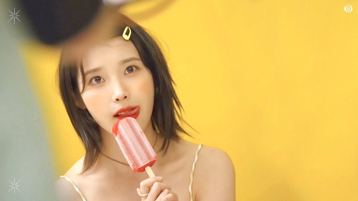 _R0THY's tweet photo. 🍋🩷

#아이유 #IU #순간 https://t.co/cypNe6mEuY