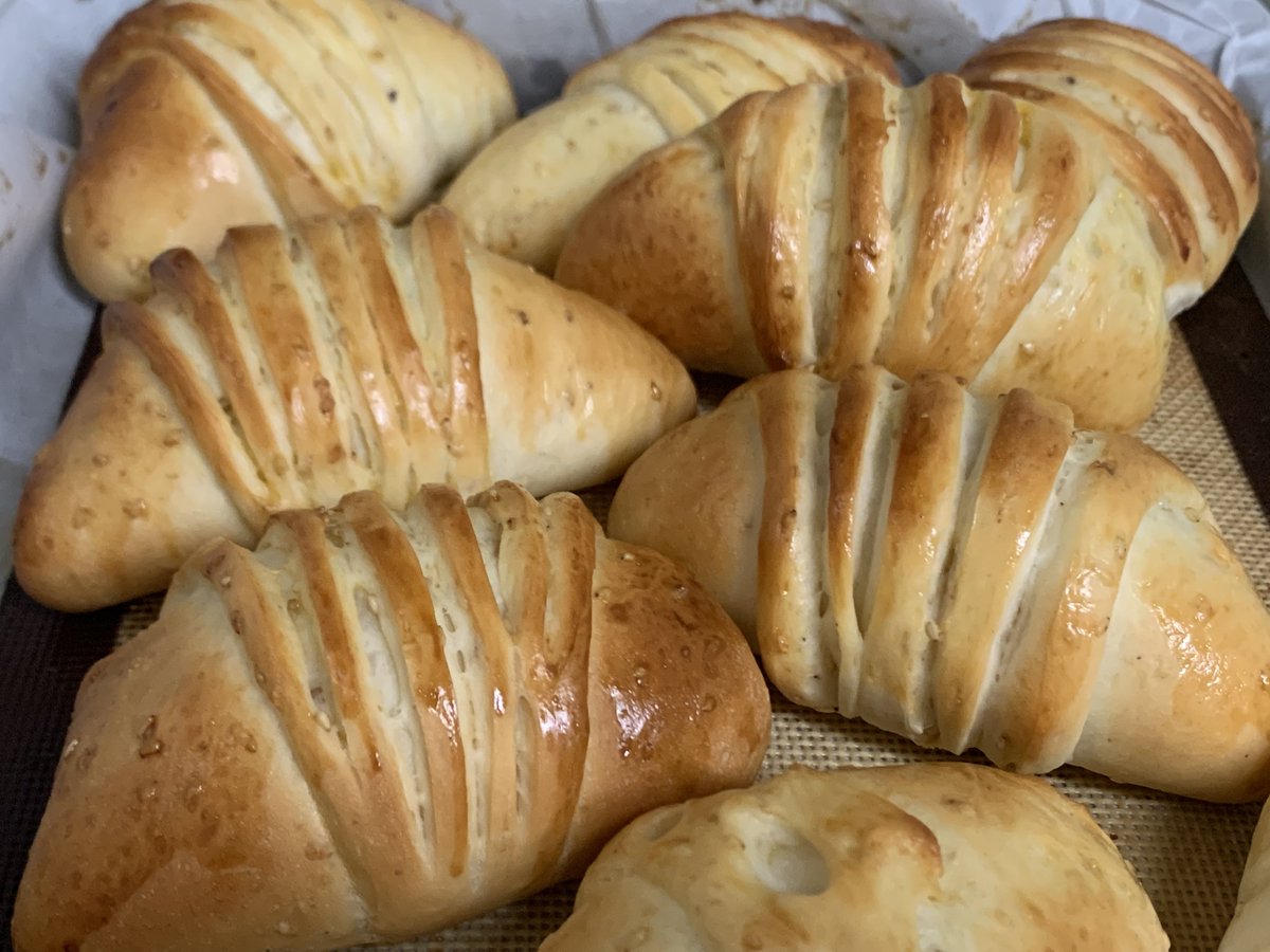 dennmugisann's tweet photo. 誰かパンヌ興味ないです₍₍ (🥖 ˙ω˙)🥖 ⁾⁾ https://t.co/yYrNGL6Ffj