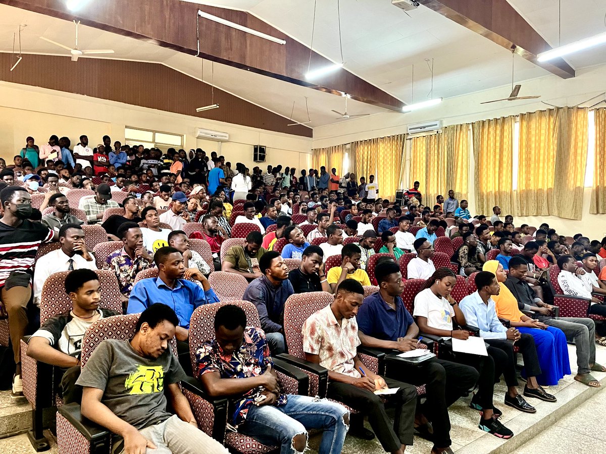 CompssaKtu's tweet photo. Students in the department, showing up for the INDUSTRIAL ATTACHMENT ORIENTATION, really explains how ready they are for the job market and industries to find the need to employ them as interns in organisations.
#internships #industry #IndustrialDevelopment #computer #compssaktu https://t.co/WKCU2m6Ep3