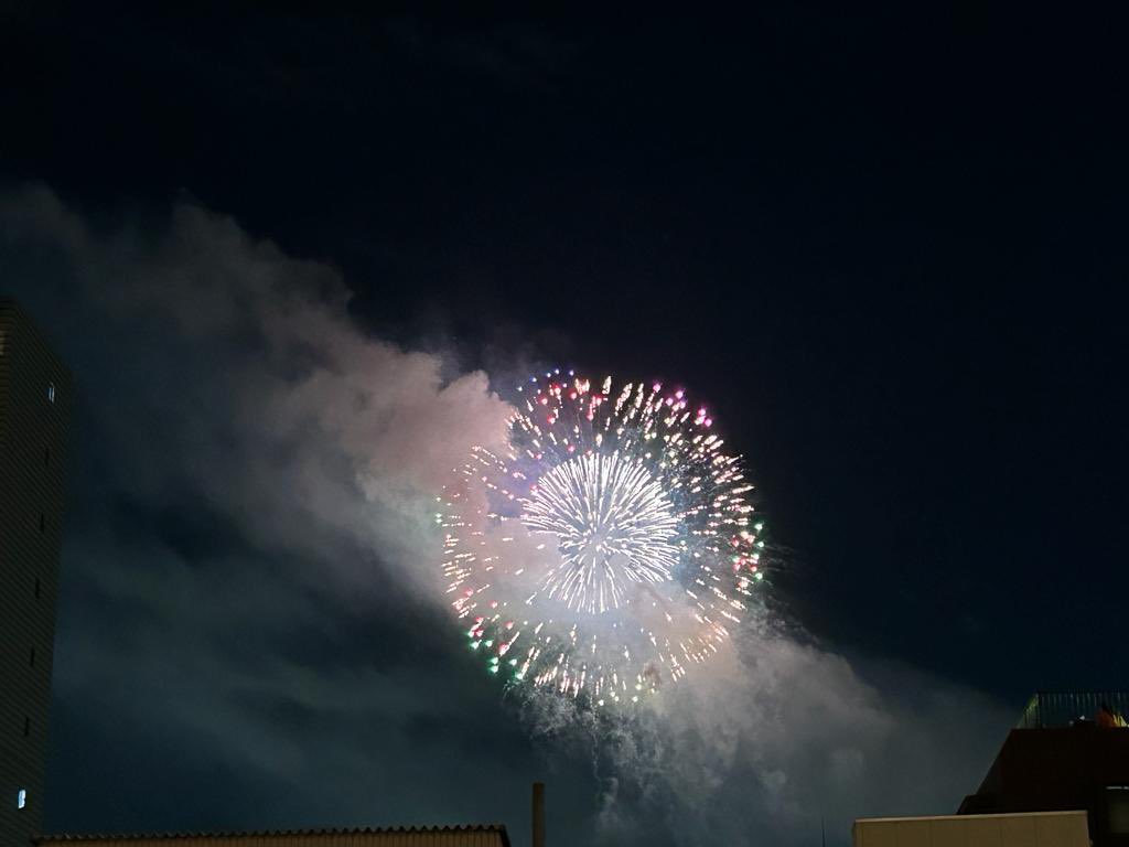 187Lupin's tweet photo. Hana-bi, Osaka 08/23 https://t.co/ehQB1qDDfN