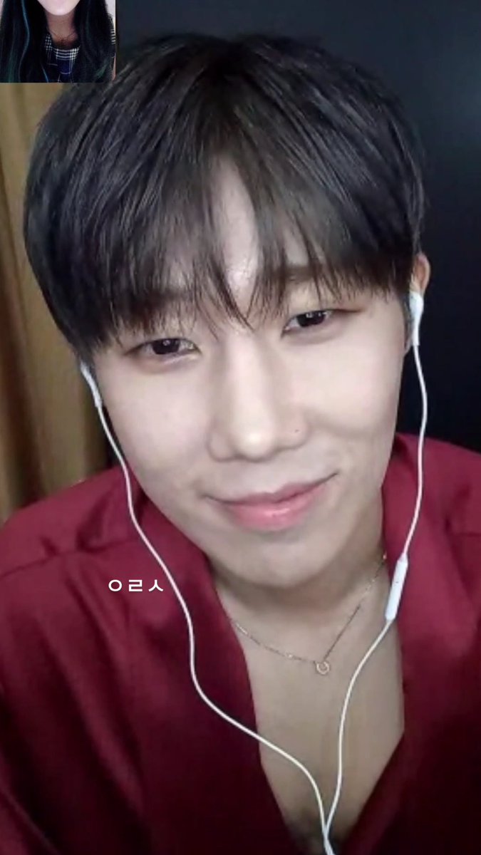 His smile tho🫣🥰❤️

#KimSungGyu #SUNGKYU #김성규 #성규 #인피니트 #INFINITE