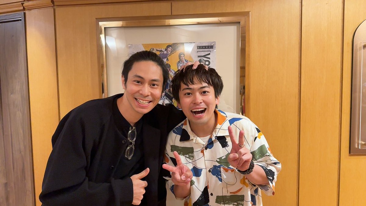 r_smily777's tweet photo. 康介さんすげぇやぁ！！！
演出の所々にこだわりや愛を感じた。
手嶋 青八木ってセリフ聞くたび
客席でドキっとしてました🤭

#ペダステ
#チーム2人 https://t.co/WOeKVfME7Z
