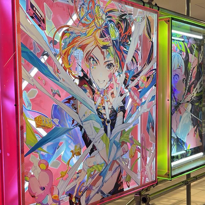 ミカピカゾさんの個展に行ってきました。この規模のものが入場無料で開催していただけていることに感謝しかない(入場料万単位で良いくらい)。空間演出がすごく面白かった。