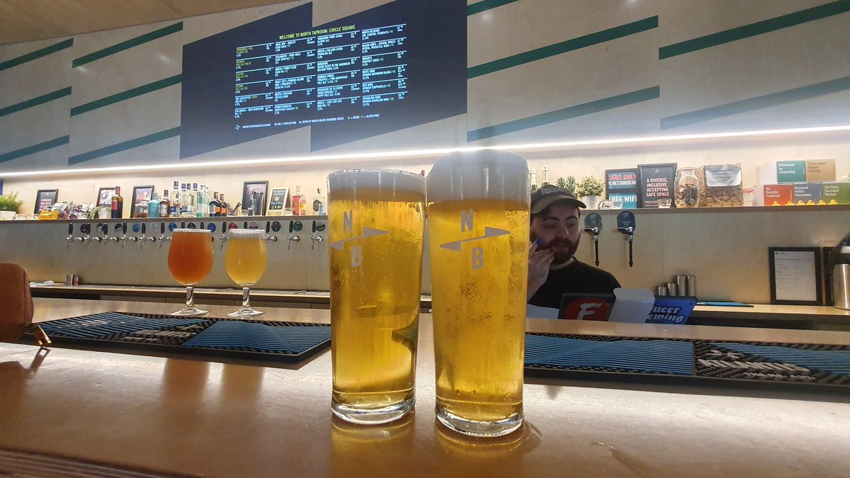 BarRunnersUK's tweet photo. A much reduced group today due to multiple injuries and holidays!
But the pints in North Bar afterwards are superb!
And they have their own running club too! https://t.co/Vg1mkk8anc