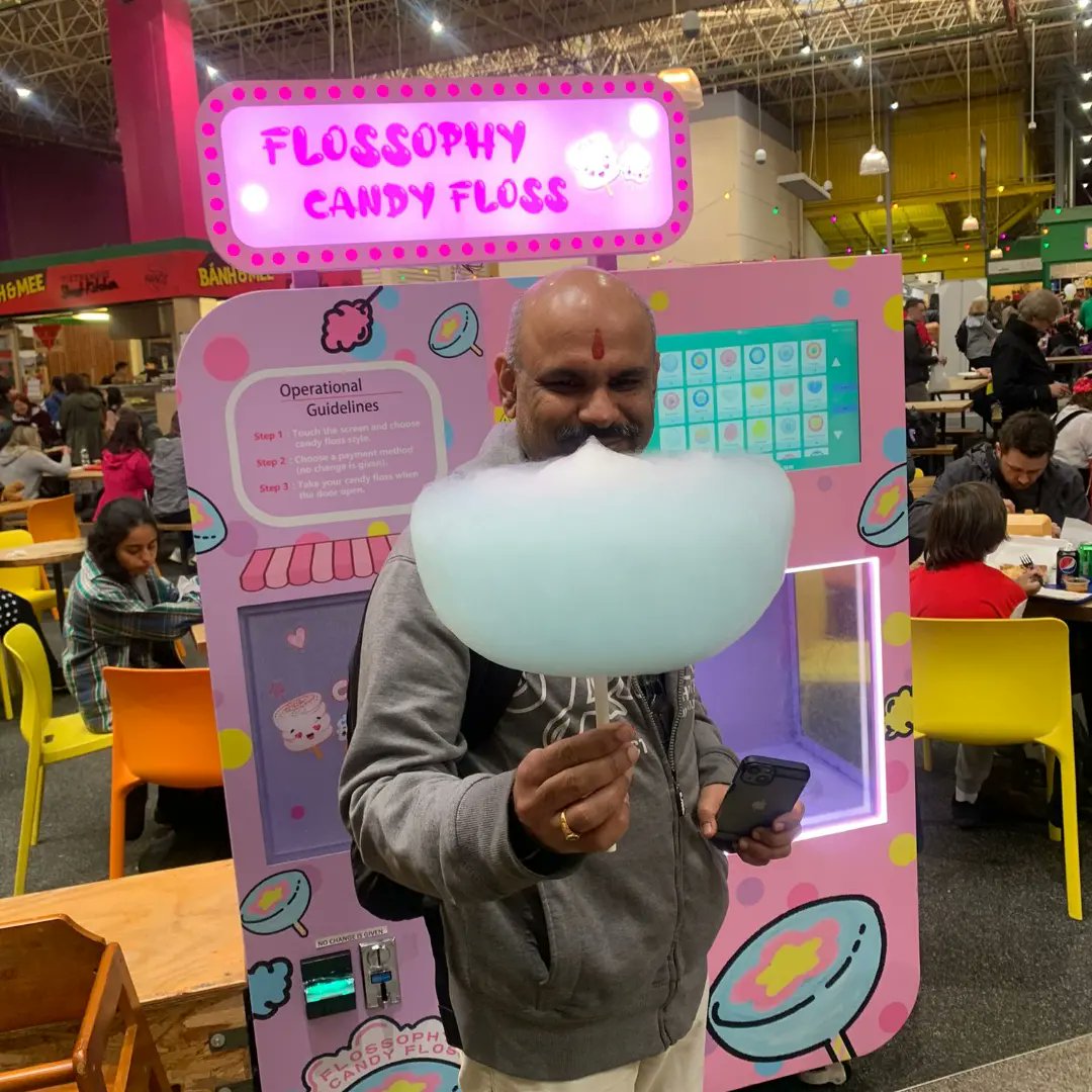LeedsMarkets's tweet photo. Candyfloss machine is now running.
Find it in the Market Kitchen here at Leeds Markets ... from as little as ยฃ4 for this mahoosive sweet treat ๐ธ
#candyfloss #candyflossmachine https://t.co/fW10EStLjl