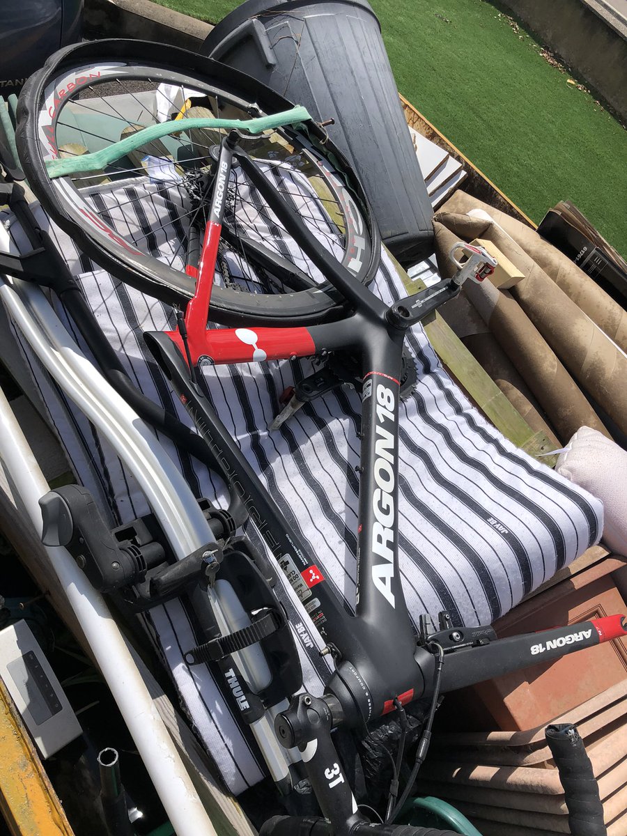 Clear out reminding me that you can get a fine and pints on your licence for speeding , but receive no penalties if you run down , injure and potentially kill somebody on a bicycle from behind. Still fuming. Yes, I appealed. 
<a href="/swpolice/">South Wales Police</a>