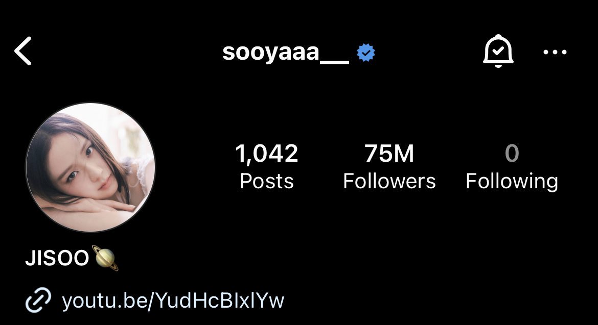 fighterblanket's tweet image. oh and #jisoo hit 75M already🥳

Let’s celebrate to the success my loves!!! The real famous idols

#BLACKPINK #JSOO