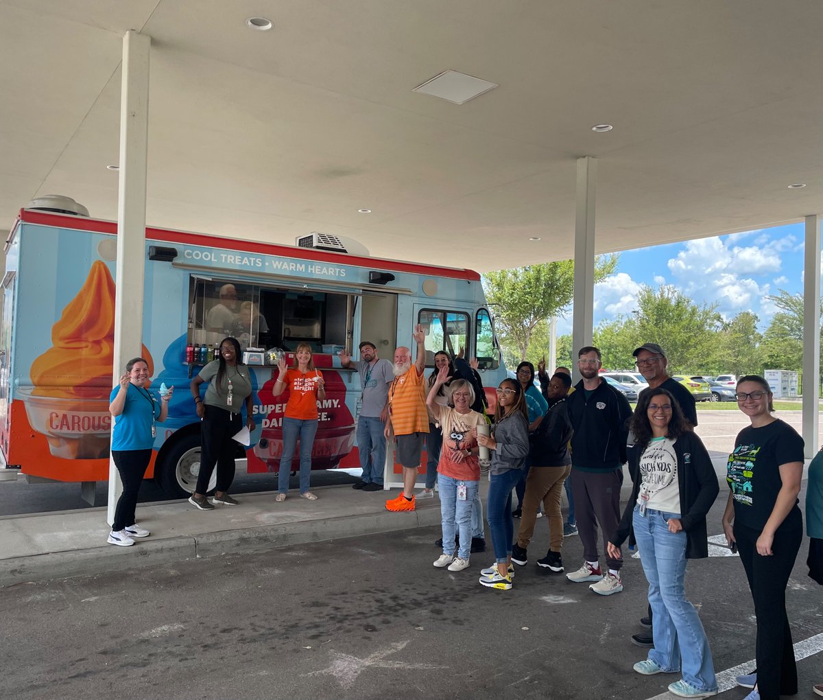 SCASharks's tweet photo. Thank you to our new business partner Under Armor for sponsoring ice cream via Carousels Truck for our teacher workday. @CSUSAhq @SaraCapwell https://t.co/dCFbeT6g6r