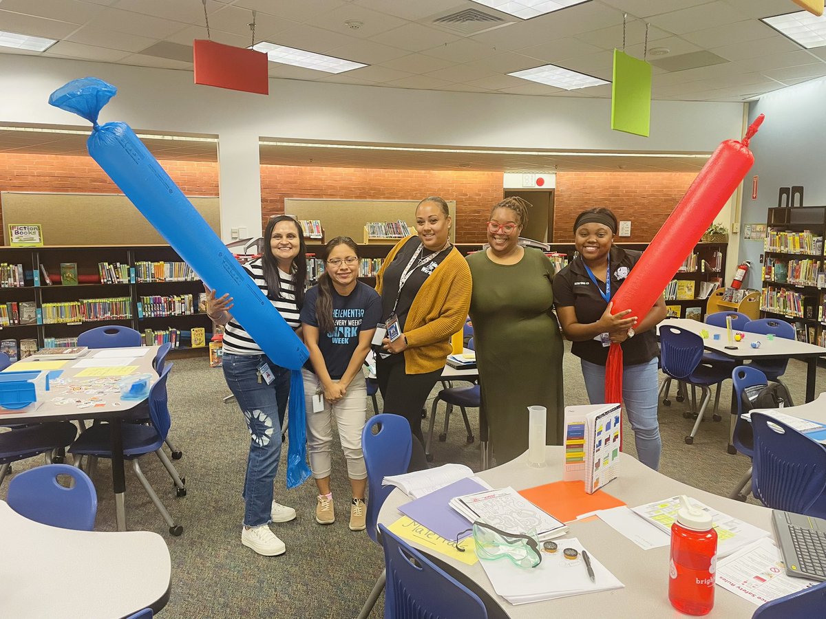 RituGan23514369's tweet photo. @AliefScience successful long range planning! #SmithElem https://t.co/U3p3Hp2aDD