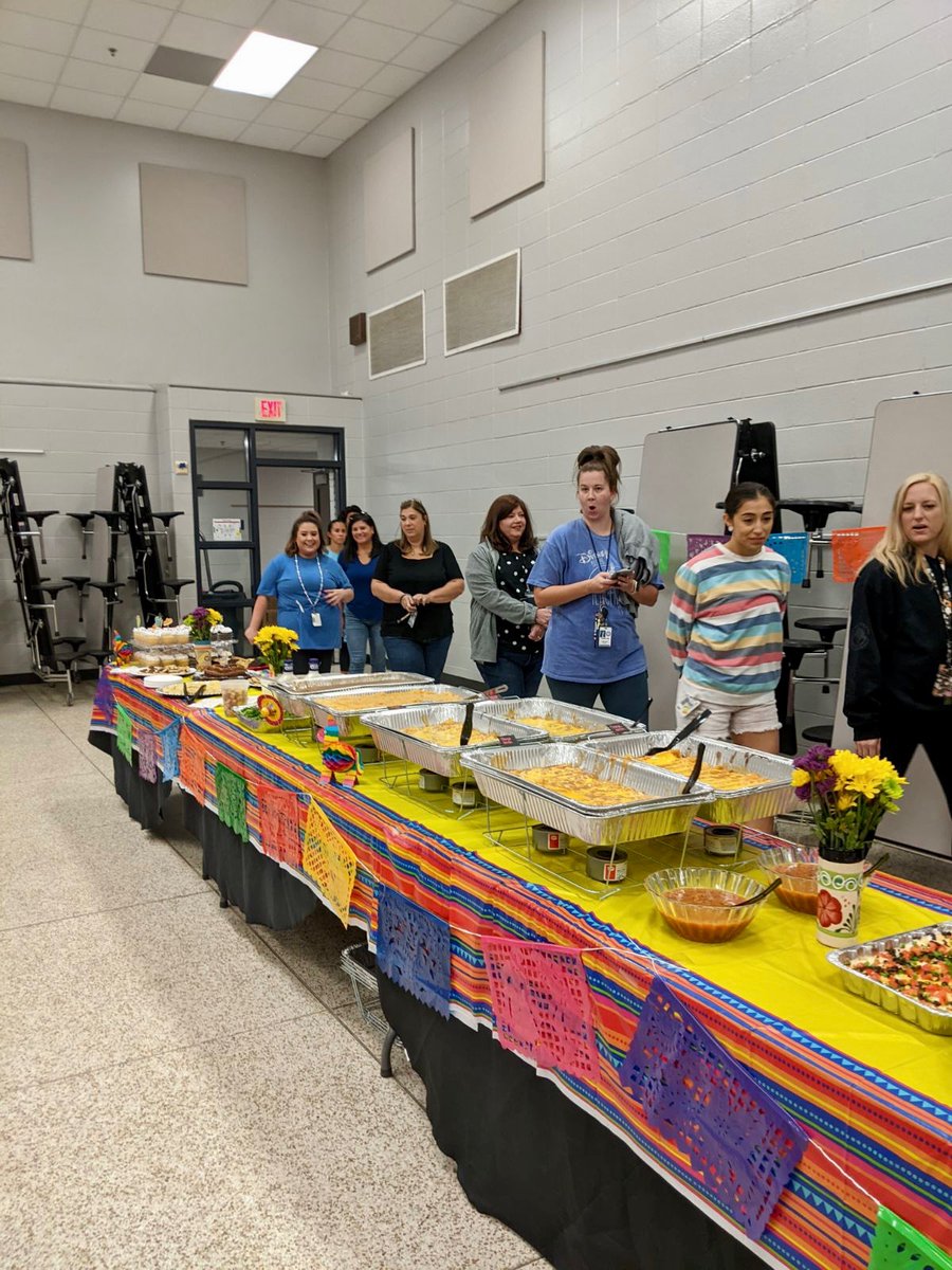 Woodland Hills Elementary PTO tweet media