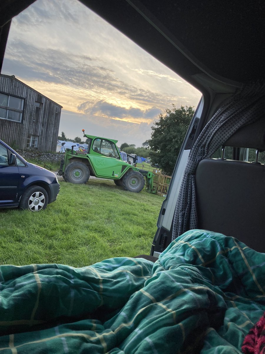 westcountrybird's tweet photo. I’m in a field in Somerset in my camper van, working at #Outcider Festival &amp; waiting for the massive storm that’s due in the early hours this morning. 🤣 https://t.co/mkVeW210Cw